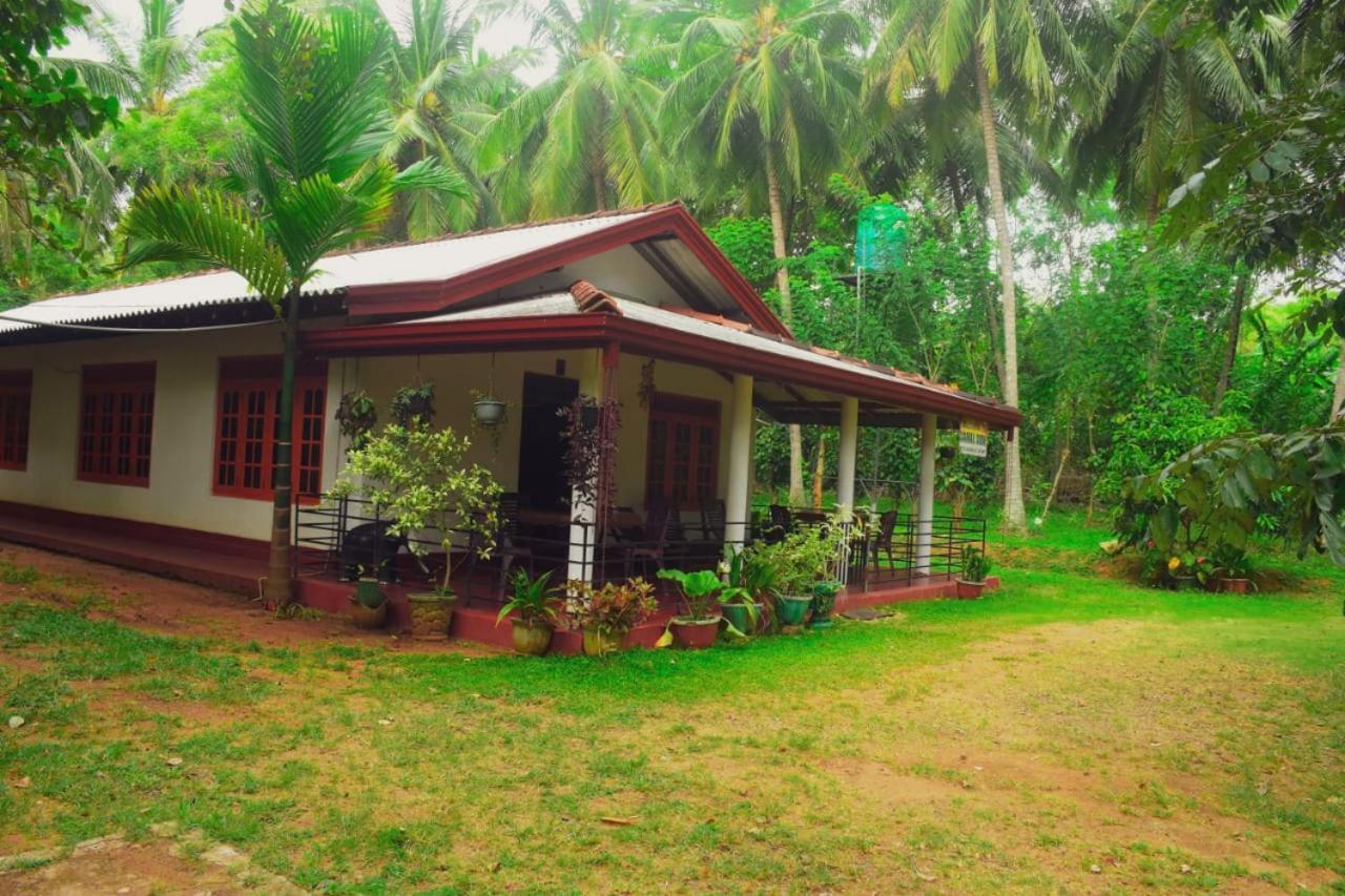 Canal Side Safari Resort Udawalawe Luaran gambar
