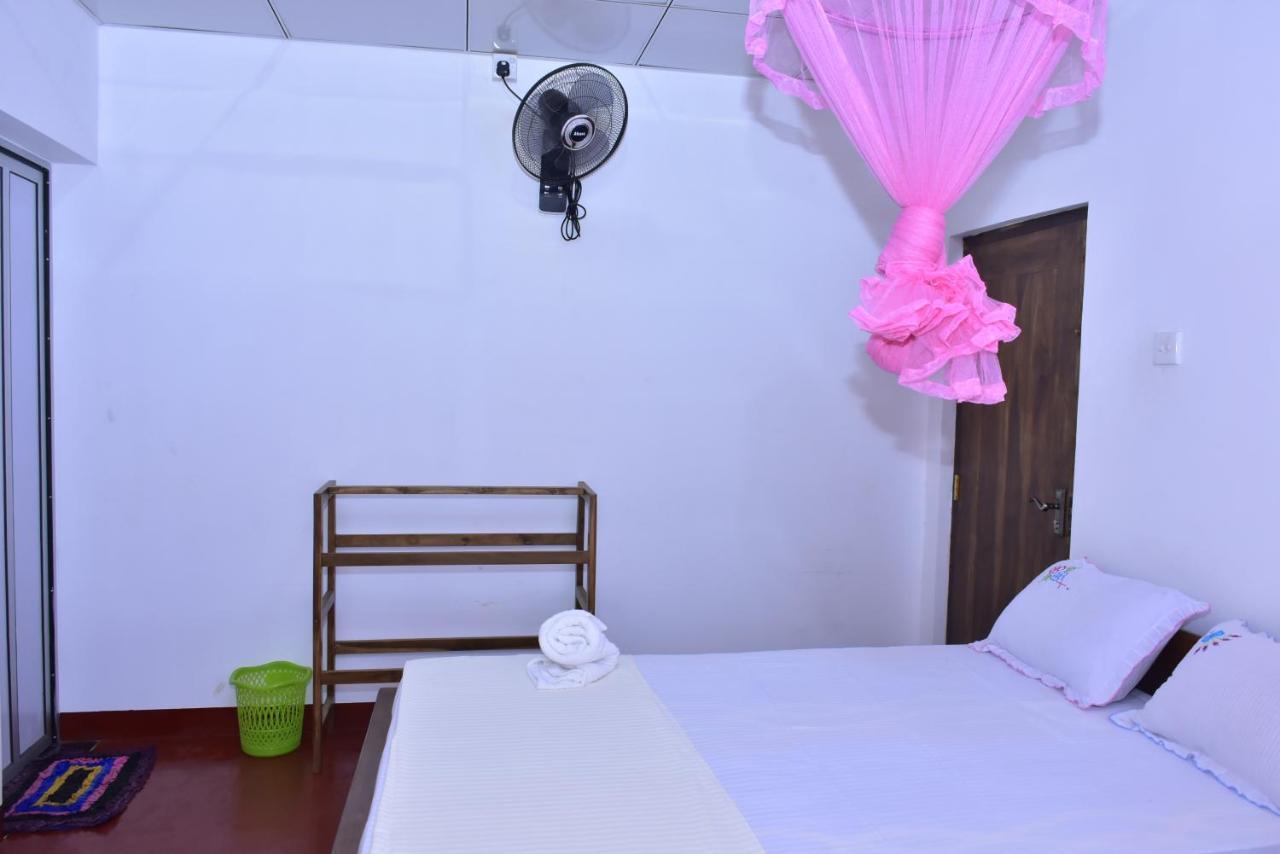 Canal Side Safari Resort Udawalawe Luaran gambar